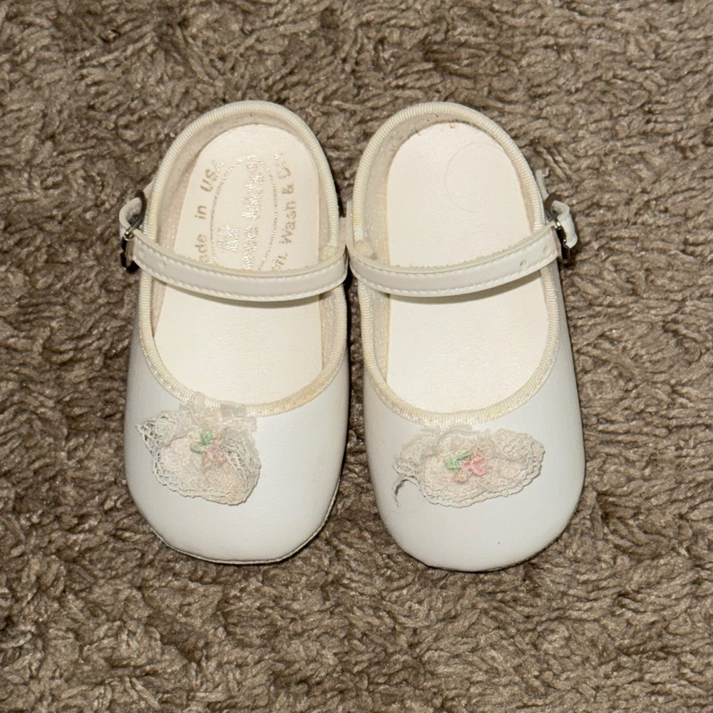 Vintage Wee Kids Infant Mary Janes